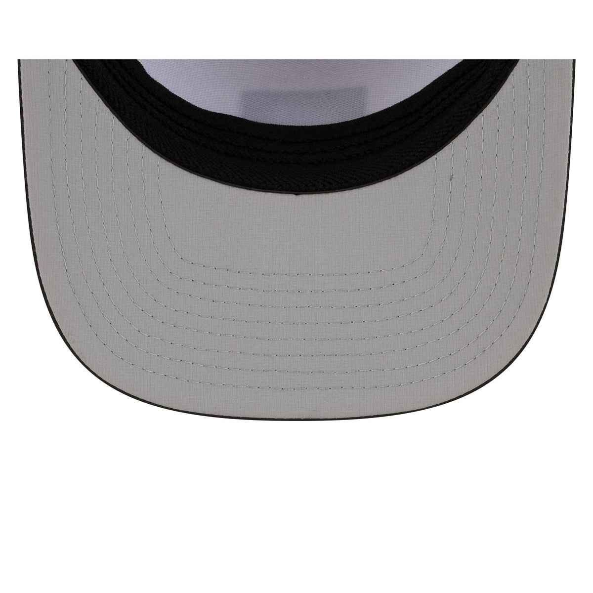 Cincinnati Reds 2026 Clubhouse Black & White Split Panel 9SEVENTY Stretch-Snap Hat