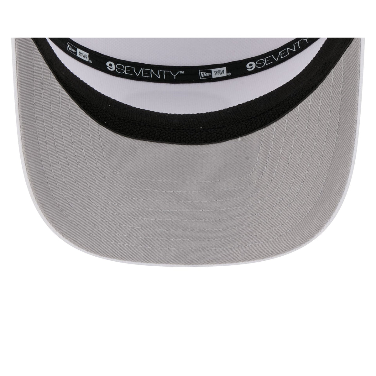 San Diego Padres Circle Logo White Split Panel 9SEVENTY Stretch-Snap Hat