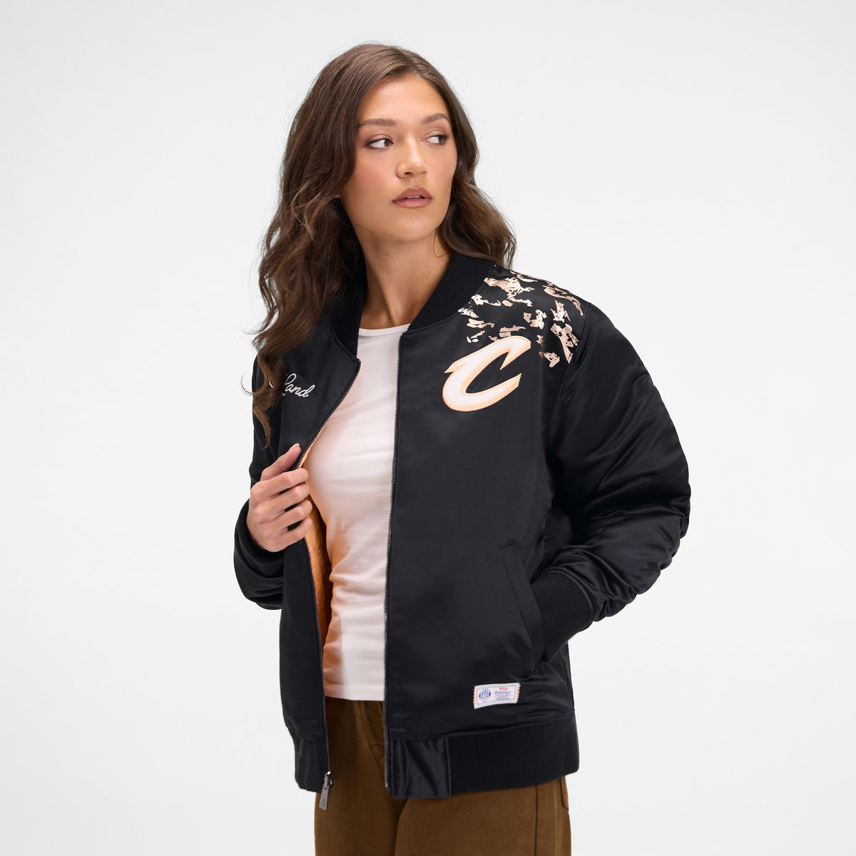 New York Knicks 2025 City Edition Women's Black Jacket