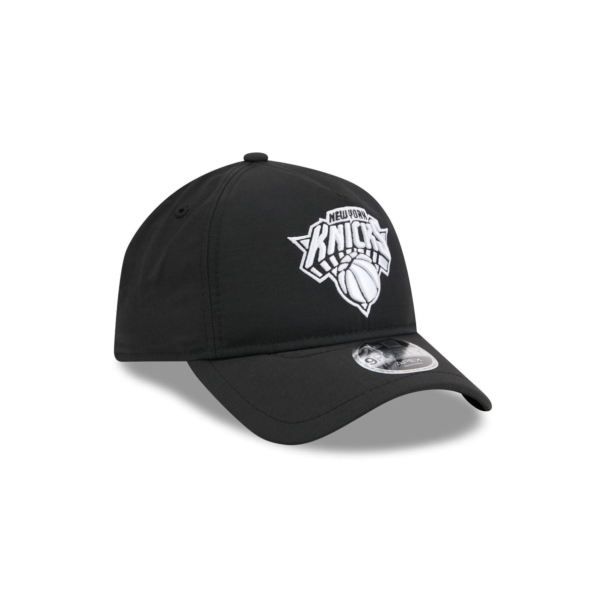 New York Knicks Black 9FORTY APEX Snapback Hat