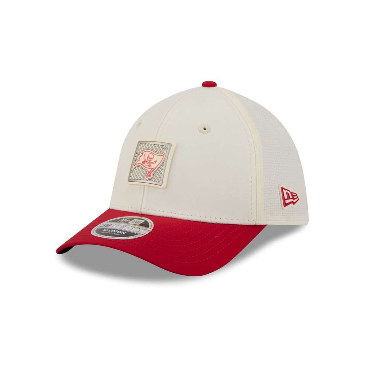 Tampa Bay Buccaneers 2026 Training 39THIRTY M-Crown Stretch-Fit Hat