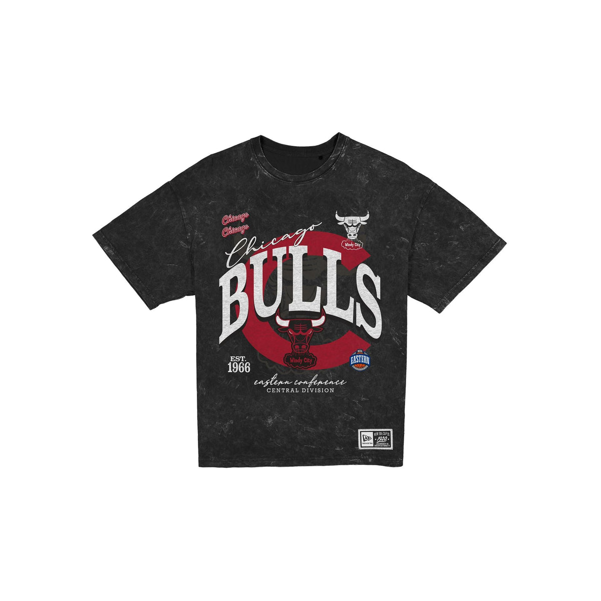 Chicago Bulls Women's Throwback Oversized Washed T-Shirt