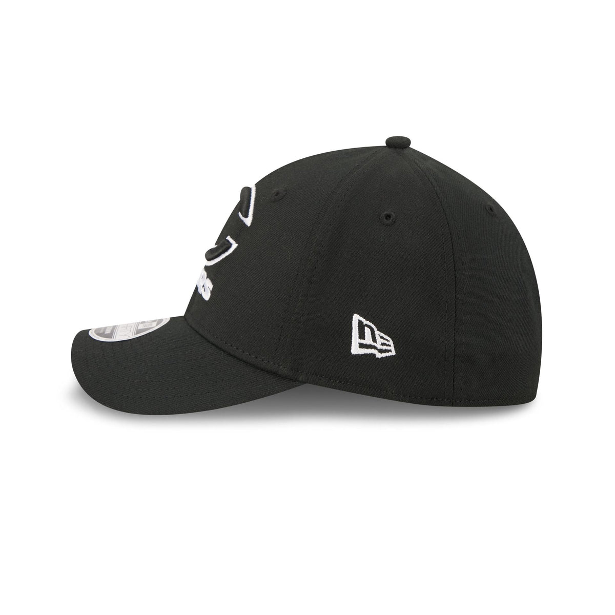 Chicago Bears Poly Black & White 39THIRTY M-Crown Stretch Fit Hat