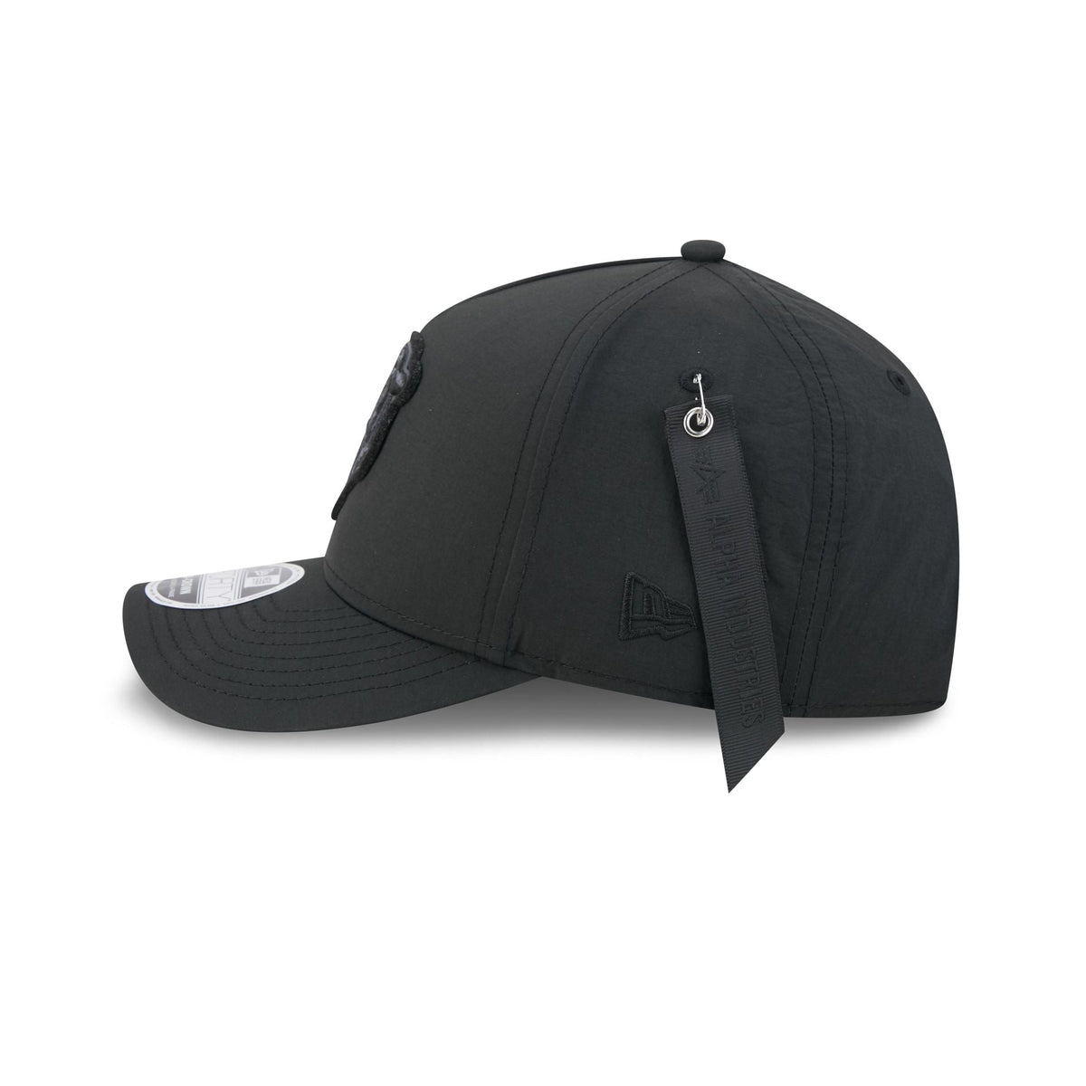 Alpha Industries x Chicago Bears Nylon Black 9FORTY M-Crown A-Frame Snapback Hat