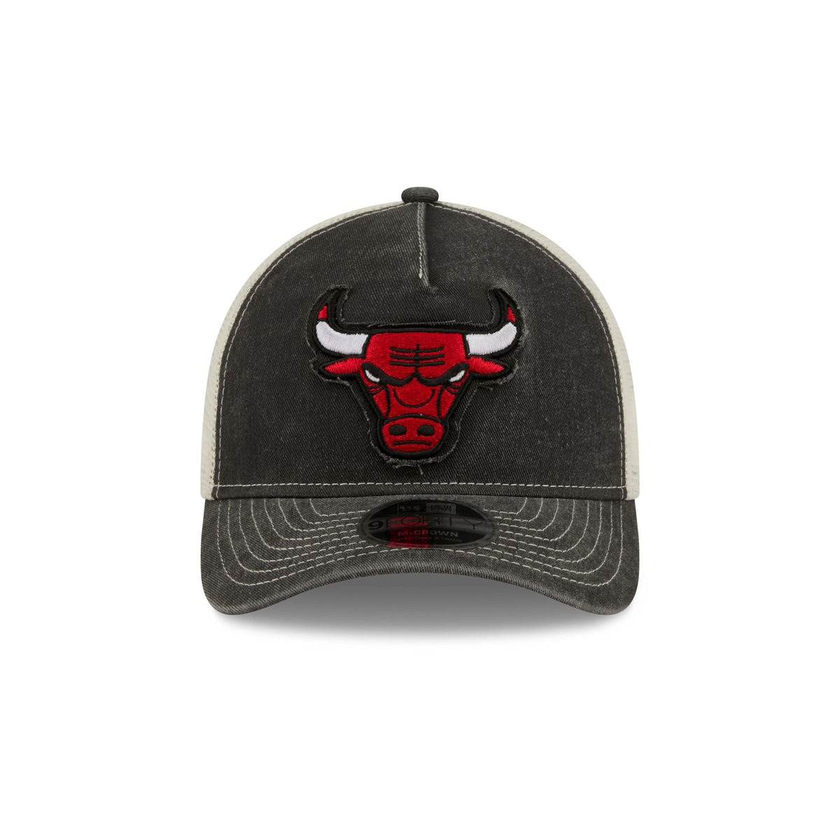 Chicago Bulls Frayed Logo 9FORTY M-Crown A-Frame Trucker Hat